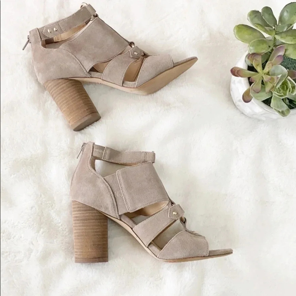 Sole Society Sadey Suede Tan Heeled Sandals